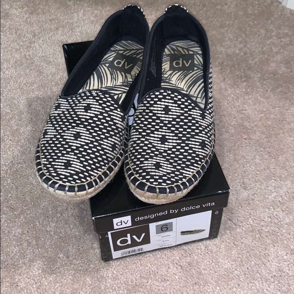 DV: Espadrille Flats